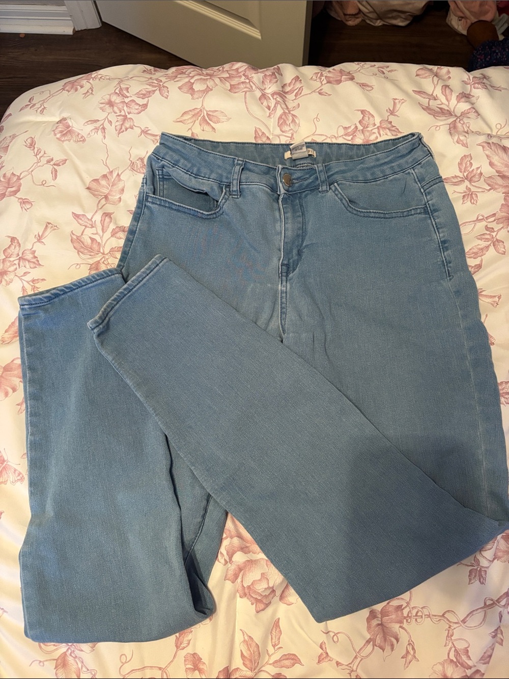 Forever 21 Light Blue Skinny Jeans